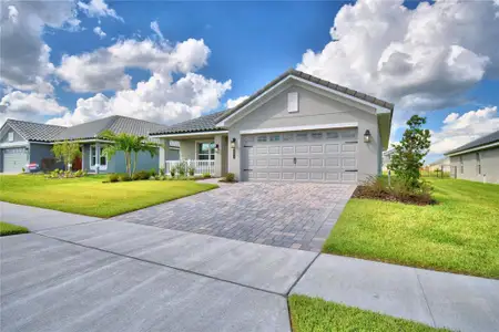 New construction Single-Family house 4473 Juliana Lake Dr, Auburndale, FL 33823 - image