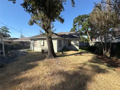 New construction Single-Family house 1335 Gardenia Dr, Houston, TX 77018 - image