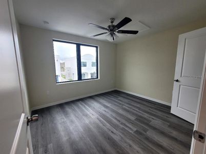 New construction Townhouse house 4351 Cambio Gardens Ct, Tampa, FL 33610 - image 6
