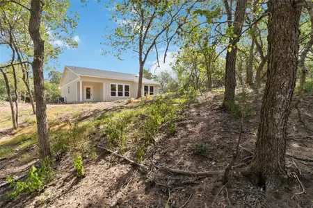 New construction Single-Family house 152 Palikea Cir, Bastrop, TX 78602 - image