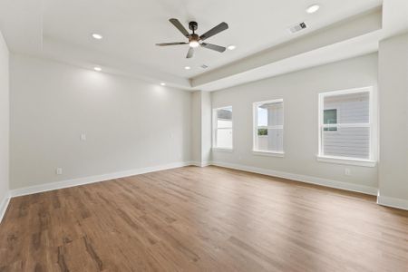 New construction Single-Family house 1946 Purswell Rd, Houston, TX 77055 - image 15