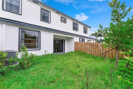 New construction Single-Family house 4965 Oakmont Dr, Dania Beach, FL 33312 - image