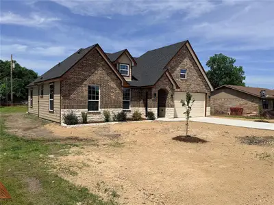 New construction Single-Family house 302 E Travis St, Leonard, TX 75452 - image