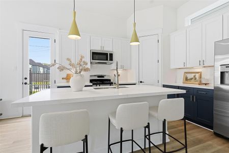 New construction Single-Family house 8918 Sunshine Laverne Ln, Houston, TX 77080 - image 7