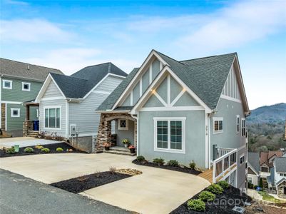 New construction Single-Family house 273 Mount Allen Hts, Black Mountain, NC 28711 - image