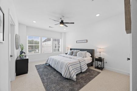 New construction Single-Family house 320 Neyland St, Houston, TX 77022 - image 17