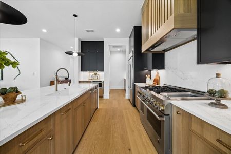 New construction Single-Family house 1710 Gardenia Dr, Houston, TX 77018 - image 5