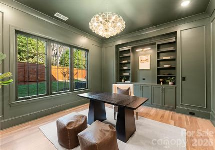 New construction Single-Family house 154 N Canterbury Rd, Charlotte, NC 28211 - image 7