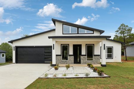 New construction Single-Family house 114 Heleakala Dr, Bastrop, TX 78602 - image