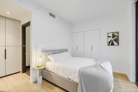 New construction Condo house 398 Ne 5Th St, Unit 3718-3719, Miami, FL 33132 - image 12