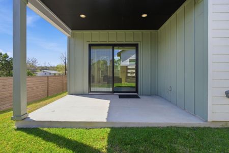 New construction Single-Family house 400 Post Road Dr, Austin, TX 78704 - image