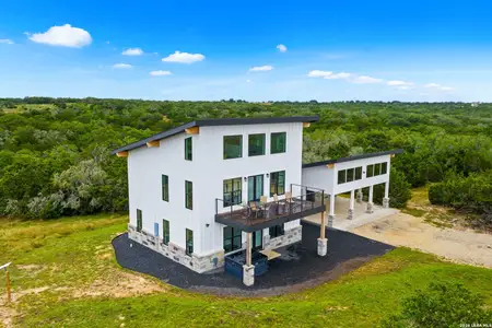 New construction Single-Family house 337 Colt Valley Rd, Fredericksburg, TX 78624 - image