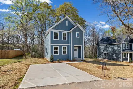 New construction Single-Family house 213 Sloan St, Belmont, NC 28012 - image