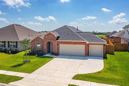 New construction Single-Family house 4207 Fenwick Road, Texas City, TX 77591 - photo 1 1