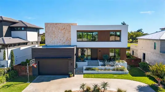 New construction Single-Family house 370 Belleair Dr Ne, St. Petersburg, FL 33704 - image