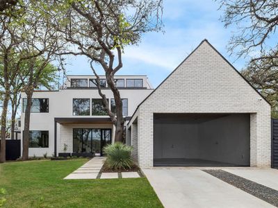 New construction Single-Family house 1102 Heritage Way, Austin, TX 78703 - photo 0