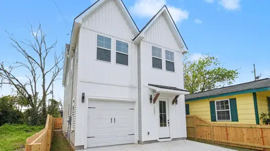 New construction Single-Family house 2047 Forest Ave, North Charleston, SC 29405 - image