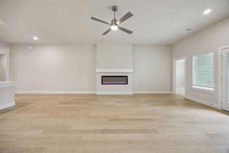 New construction Single-Family house 812 Tesslynn Ave, Godley, TX 76044 - image 19