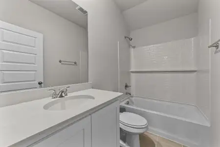 New construction Single-Family house 615 Forest Haven Dr, Van Alstyne, TX 75495 - image 8