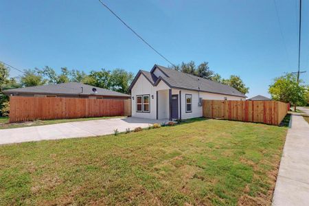 New construction Single-Family house 4709 Lee Street, Greenville, TX 75401 - photo 0