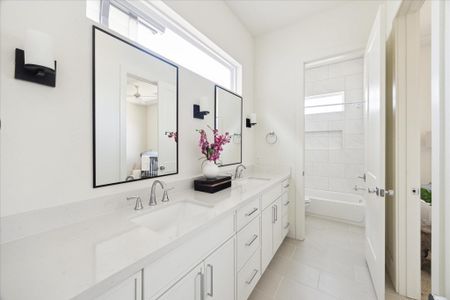 New construction Single-Family house 5302 Wembley Downs Dr, Houston, TX 77091 - image 13