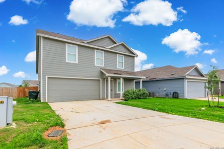 New construction Single-Family house 116 Bens Blf, Fredericksburg, TX 78624 - image