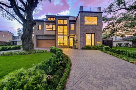 New construction Single-Family house 2006 Suffolk Dr, Houston, TX 77027 - image