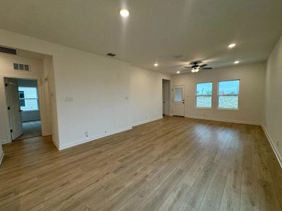 New construction Single-Family house 14814 Lower Pass, San Antonio, TX 78252 plan Brodie - image 17