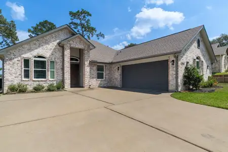 New construction Single-Family house 1458 River Oaks Dr, Huntsville, TX 77340 - image