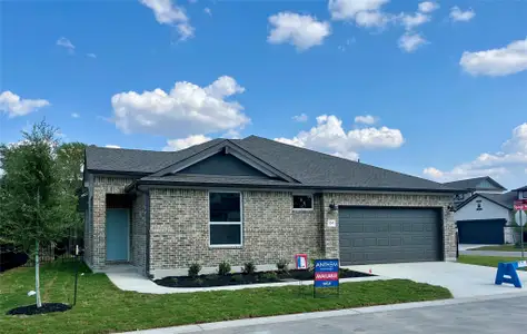New construction Single-Family house 130 Spangle Wy, Kyle, TX 78640 plan The Sage - image