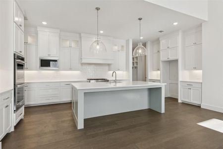 New construction Single-Family house 2111 Spiderlilly Ln, Allen, TX 75013 plan Bennett - image 8