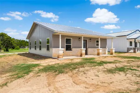 New construction Single-Family house 1105 E Navarro Ave, Mart, TX 76664 - image