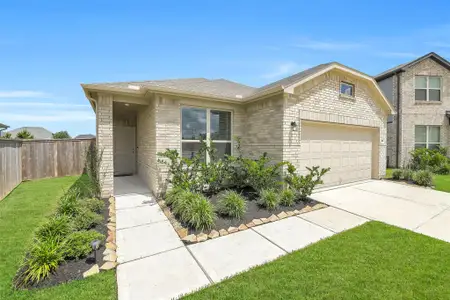New construction Single-Family house 14767 Maple Pond Pl, Conroe, TX 77302 plan Chatfield - image