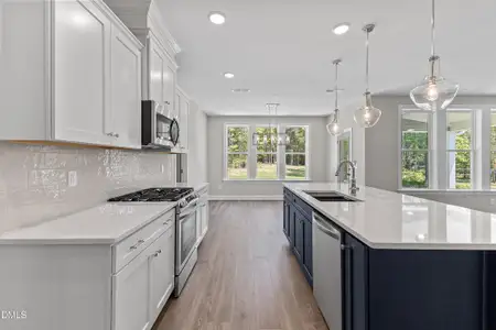 New construction Single-Family house 25 E Victoria Ridge Dr, Unit 15, Selma, NC 27576 plan The Whitley - image 5