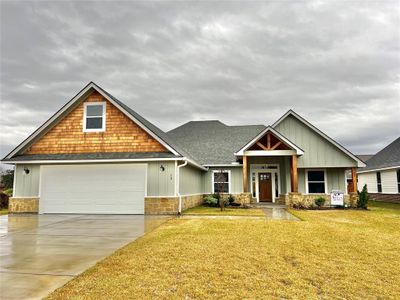 New construction Single-Family house 13 Greystone Court, Angleton, TX 77515 - photo 0 0