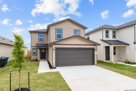New construction Single-Family house 950 Bull Boat Ln, San Antonio, TX 78221 - image