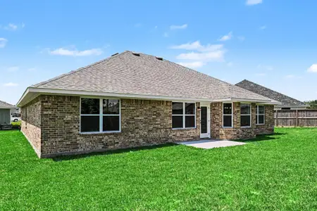 New construction Single-Family house 10 Greystone Ct, Angleton, TX 77515 - image