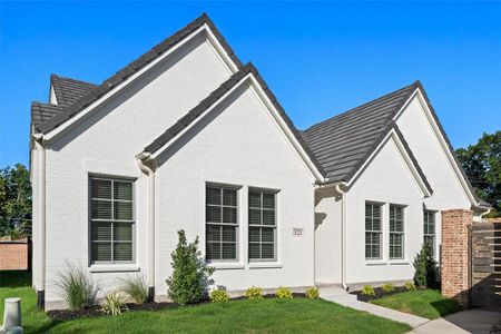 New construction Single-Family house 321 Magnolia Ln, Fort Worth, TX 76114 - image