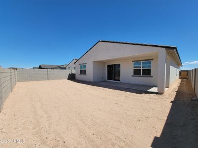 New construction Single-Family house 3690 N Camden Dr, Florence, AZ 85132 plan Lark - image