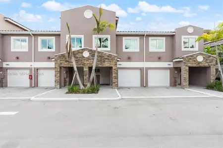 New construction Townhouse house 1555 Nw 94Th Wy, Coral Springs, FL 33071 - image