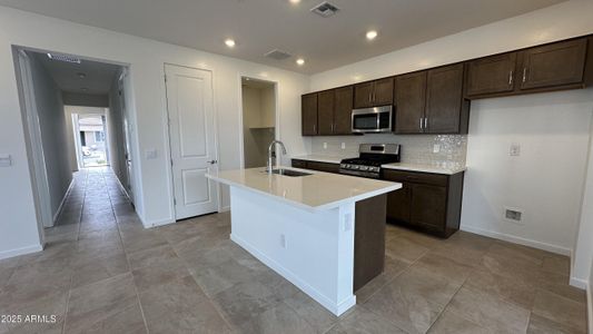 New construction Single-Family house 15790 W Hackamore Dr, Surprise, AZ 85387 Plan 3502- photo 5 5