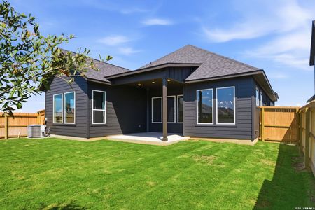 New construction Single-Family house 125 Travis Dr, Castroville, TX 78009 plan The Maverick - image 3
