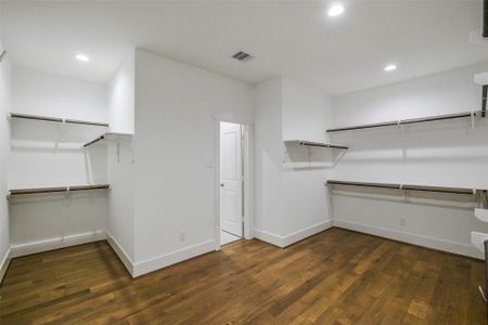 New construction Single-Family house 3520 Harvest Dance Dr, Houston, TX 77008 - image 17