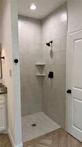 New construction Single-Family house 110 Cove Place Ct, Conroe, TX 77356 - image 12