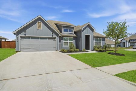 New construction Single-Family house 4028 Cornerstone Cir, Granbury, TX 76048 plan GARLAND - image