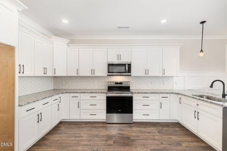 New construction Single-Family house 145 Tee Dr, Selma, NC 27576 - image 6