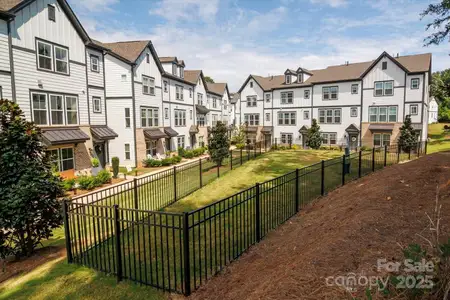 New construction Townhouse house 6027 Towering Oaks Dr, Charlotte, NC 28205 - image