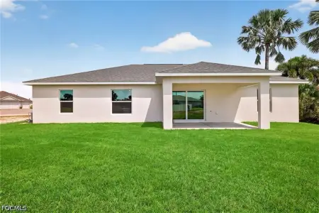 New construction Single-Family house 620 Nw 29Th Ter, Cape Coral, FL 33993 plan The Sunset Harbor - image 3