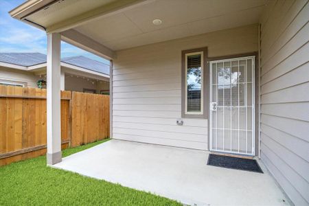 New construction Single-Family house 320 Lane Emerald Thicket, Huffman, TX 77336 null- photo 28 28