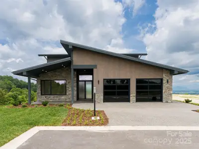 New construction Single-Family house 24 S Watchman Dr, Hendersonville, NC 28791 - image